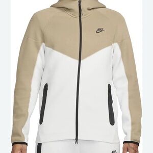 Nike Sportswear Tech Fleece Tech Khaki FB7921-121